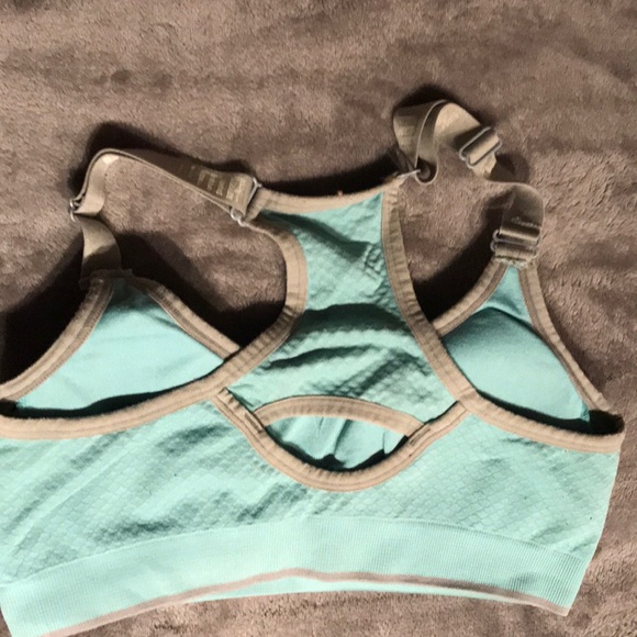 Puma Sports Bras - Picture 4 of 4